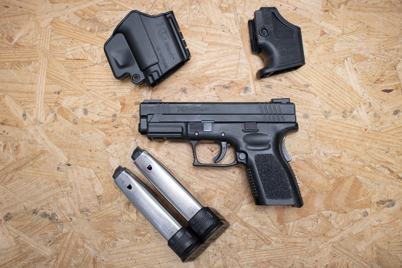 SPRINGFIELD XD-45 Compact 45ACP Police Trade-In Pistol w/Stippled Grips, Two Mags, Holster, Speedloader